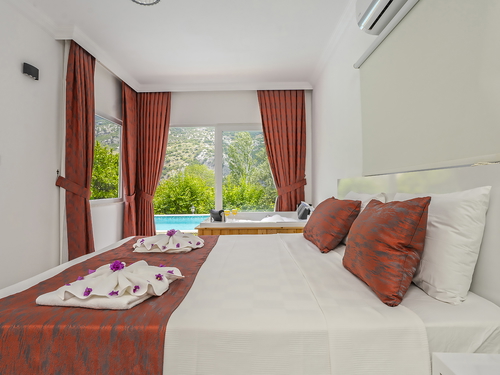  gece  -  Kasım
  | Kalkan İslamlar'da Jakuzili, Muhafazakar Villa: Doğayla İç İçe Tatil